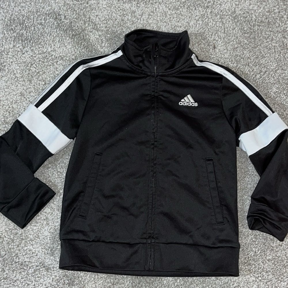 Adidas 3 Stripes boys kids Black White Zipper Track Suit  jacket 3T Basketball